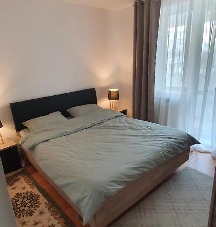 Apartament Chaplins 3 Camere Πιάτρα Νέαμτς Εξωτερικό φωτογραφία