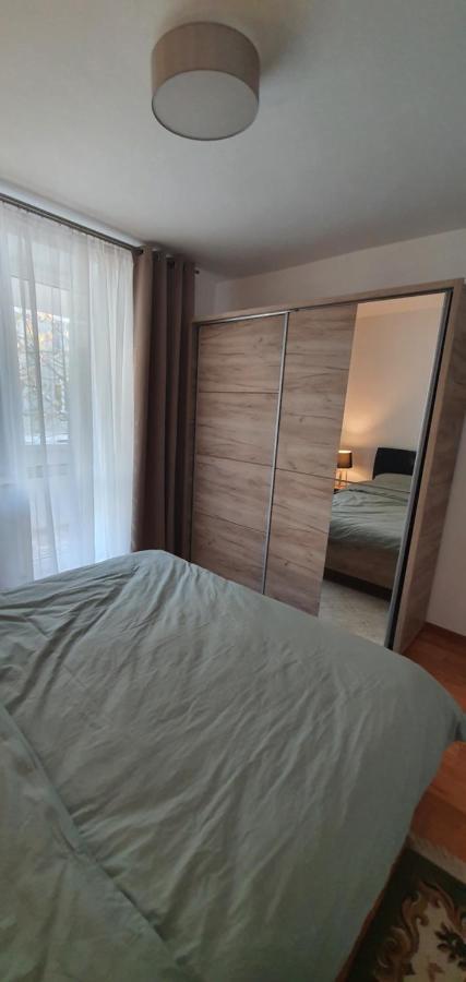 Apartament Chaplins 3 Camere Πιάτρα Νέαμτς Εξωτερικό φωτογραφία
