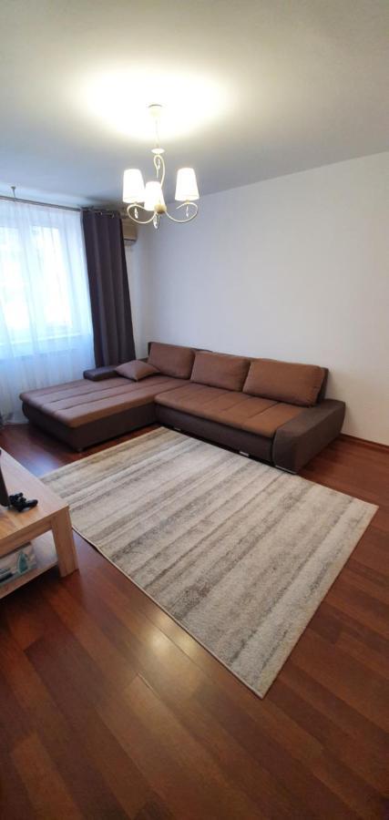 Apartament Chaplins 3 Camere Πιάτρα Νέαμτς Εξωτερικό φωτογραφία