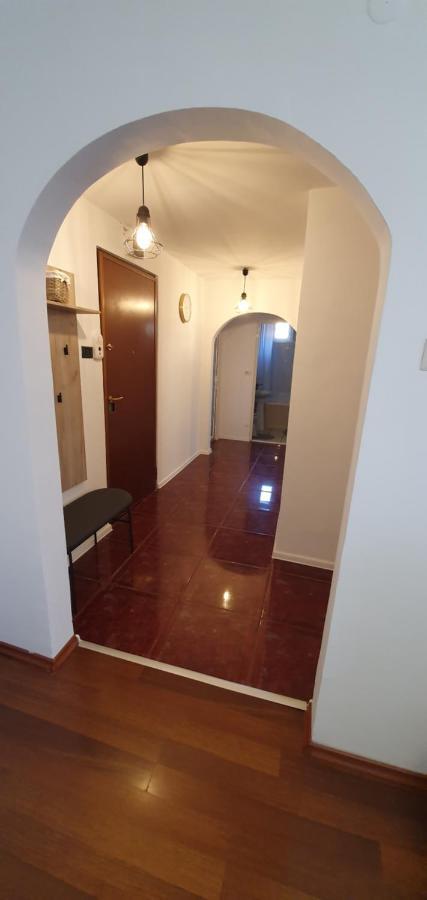 Apartament Chaplins 3 Camere Πιάτρα Νέαμτς Εξωτερικό φωτογραφία