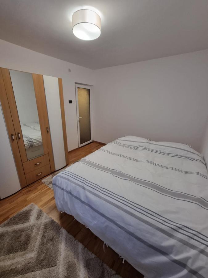 Apartament Chaplins 3 Camere Πιάτρα Νέαμτς Εξωτερικό φωτογραφία